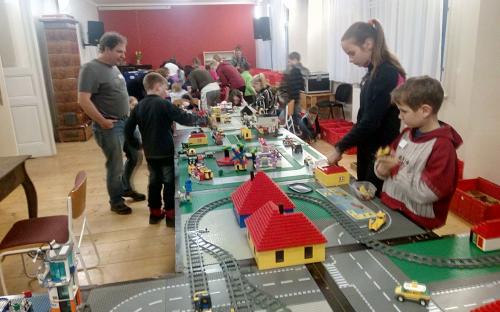 Stavba Lego městečka 2018 image 11