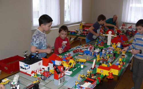 Stavba Lego městečka 2018 image 45